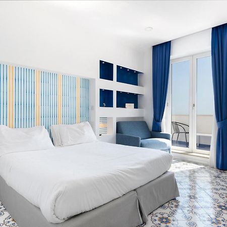 Hotel Bougainville Positano Bagian luar foto
