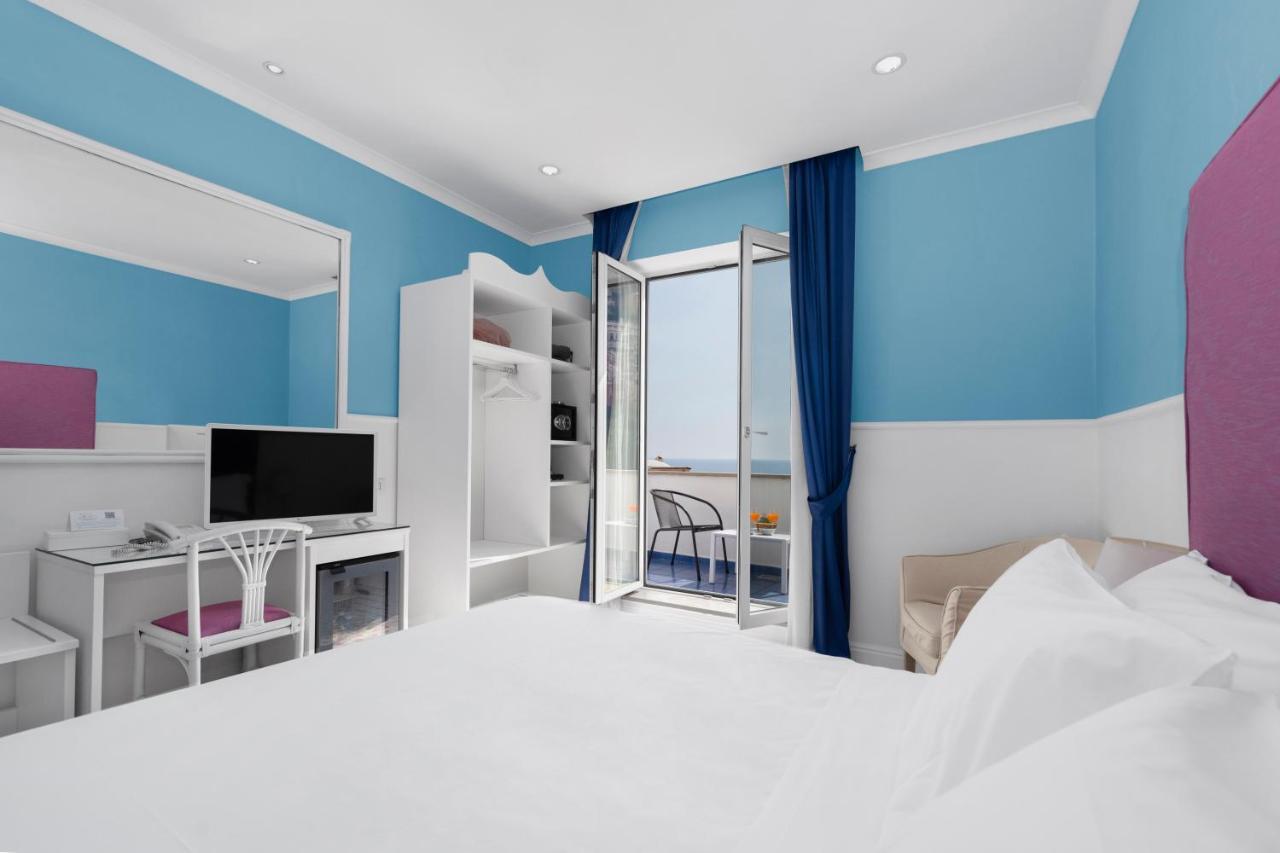 Hotel Bougainville Positano Bagian luar foto