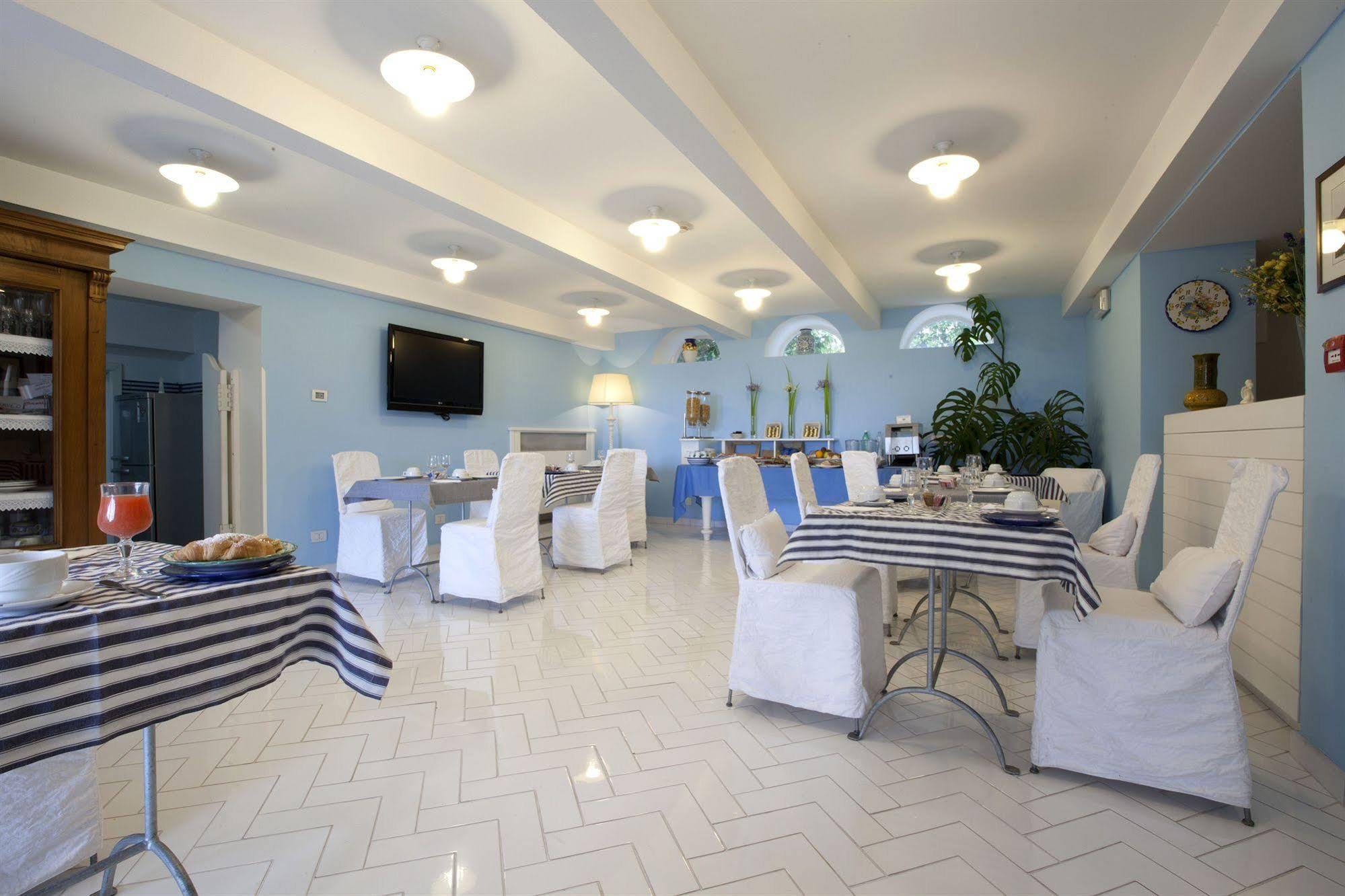 Hotel Bougainville Positano Bagian luar foto
